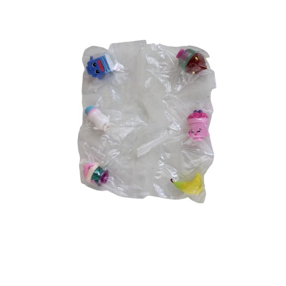 Shopkins Lot Still Sealed 6 Pieces 90987 - Picture 1 of 3